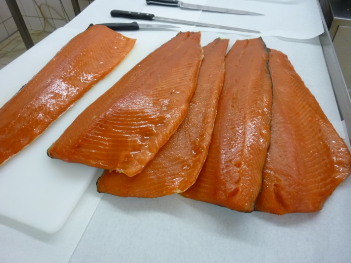 Räucherlachs ungeschnitten